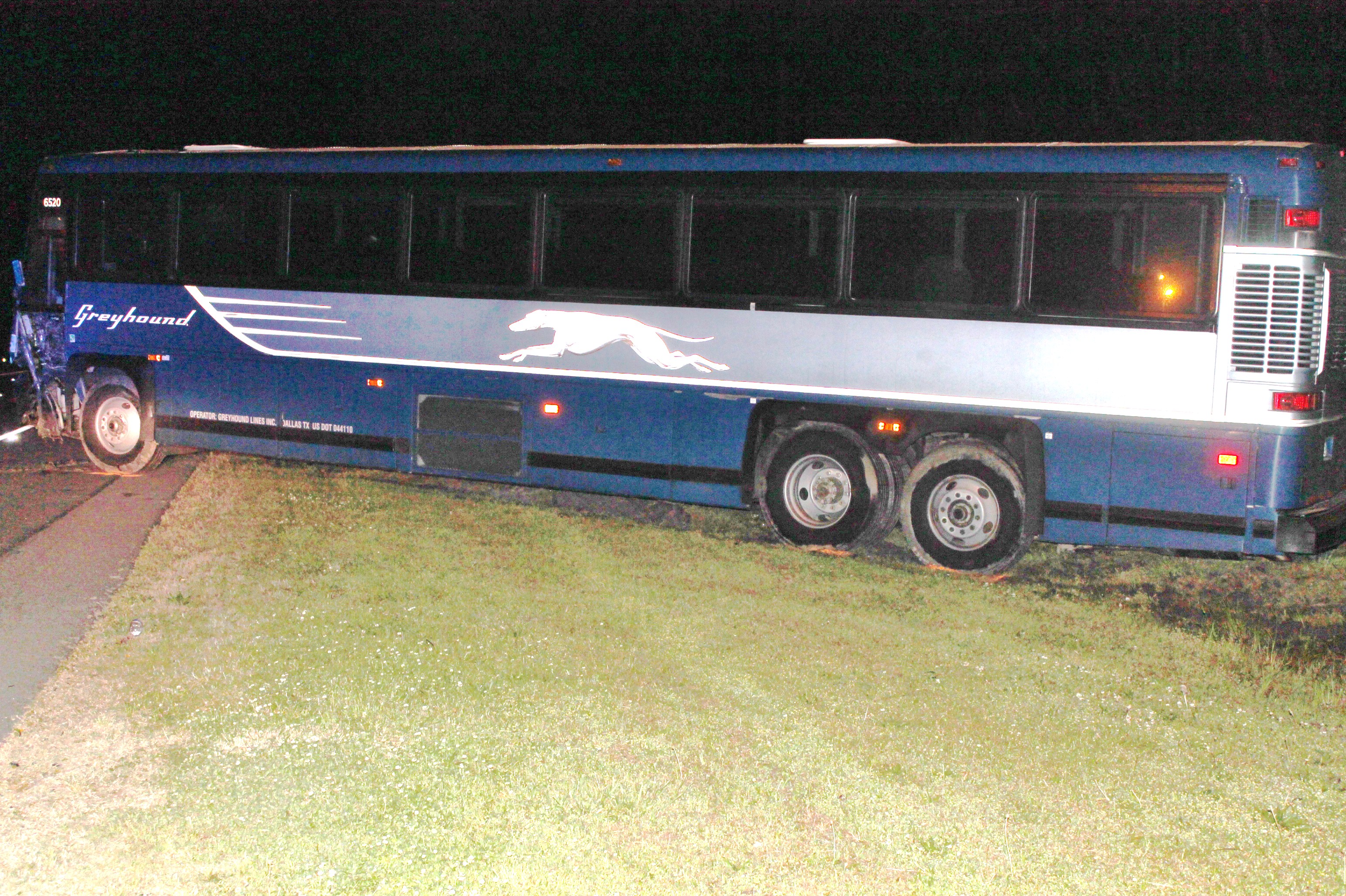 2 dead and 13 injured in crash on I75 in Hamilton County Valdosta