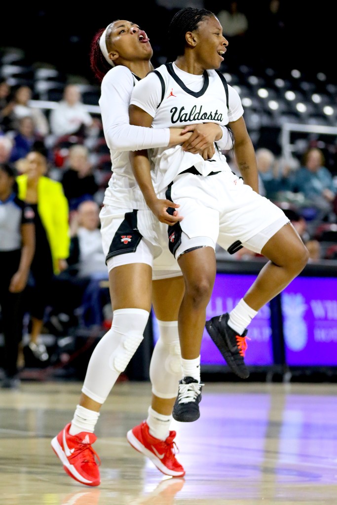 Bench play shines, VSU women hold off Lee